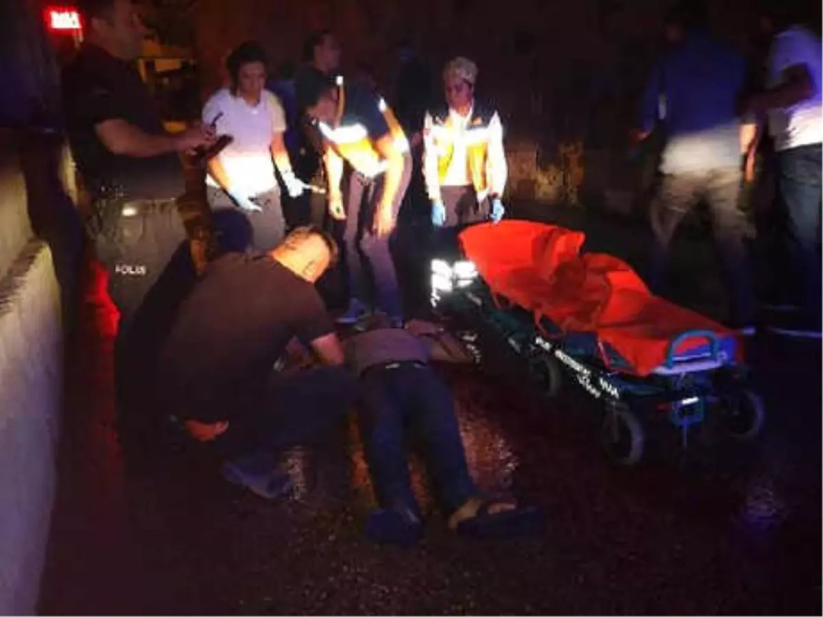 Sokak Ortasında Silahlı Saldırı