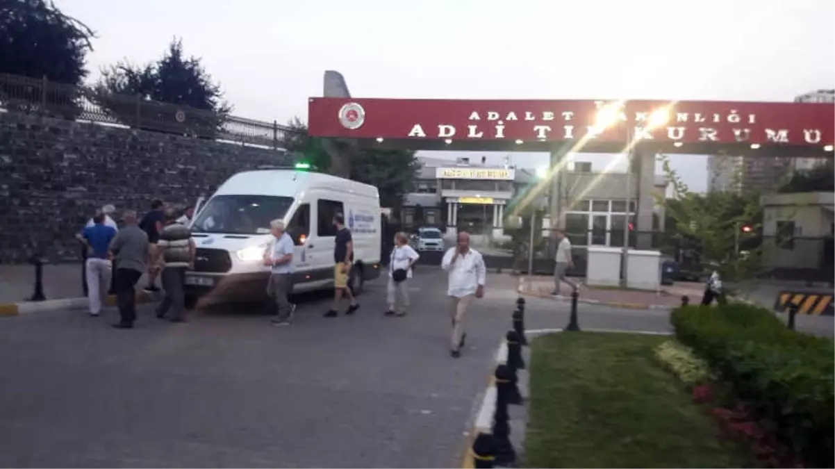 Tren Kazasında Hayatını Kaybedenlerin Cenazeleri Adli Tıptan Alındı