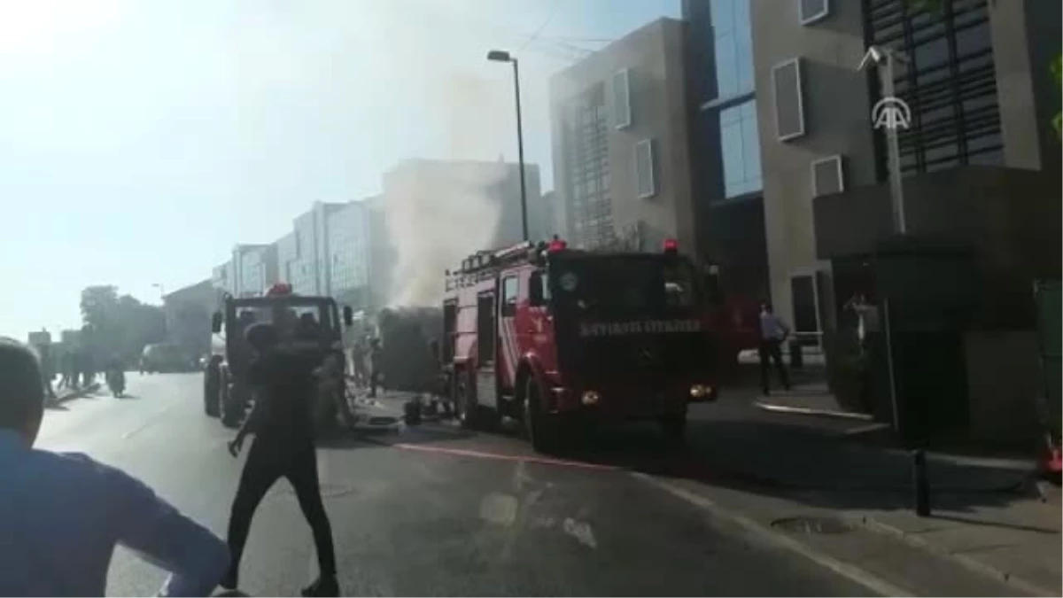 Üsküdar\'da Yolcu Otobüsü Yandı - İstanbul