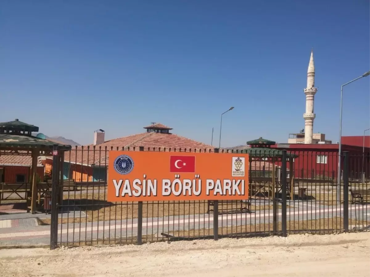 Gercüş\'te Yasin Börü Parkı\'nın Tabelası Yenilendi