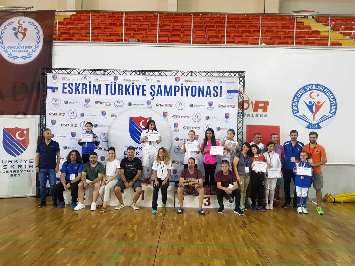 Kağıtsporlu Karadavut, Eskrimde Türkiye 2.\'si