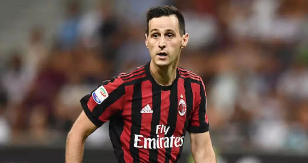 Milanlı Kalinic\'in Menajeri: Galatasaray Oyuncumla İlgileniyor