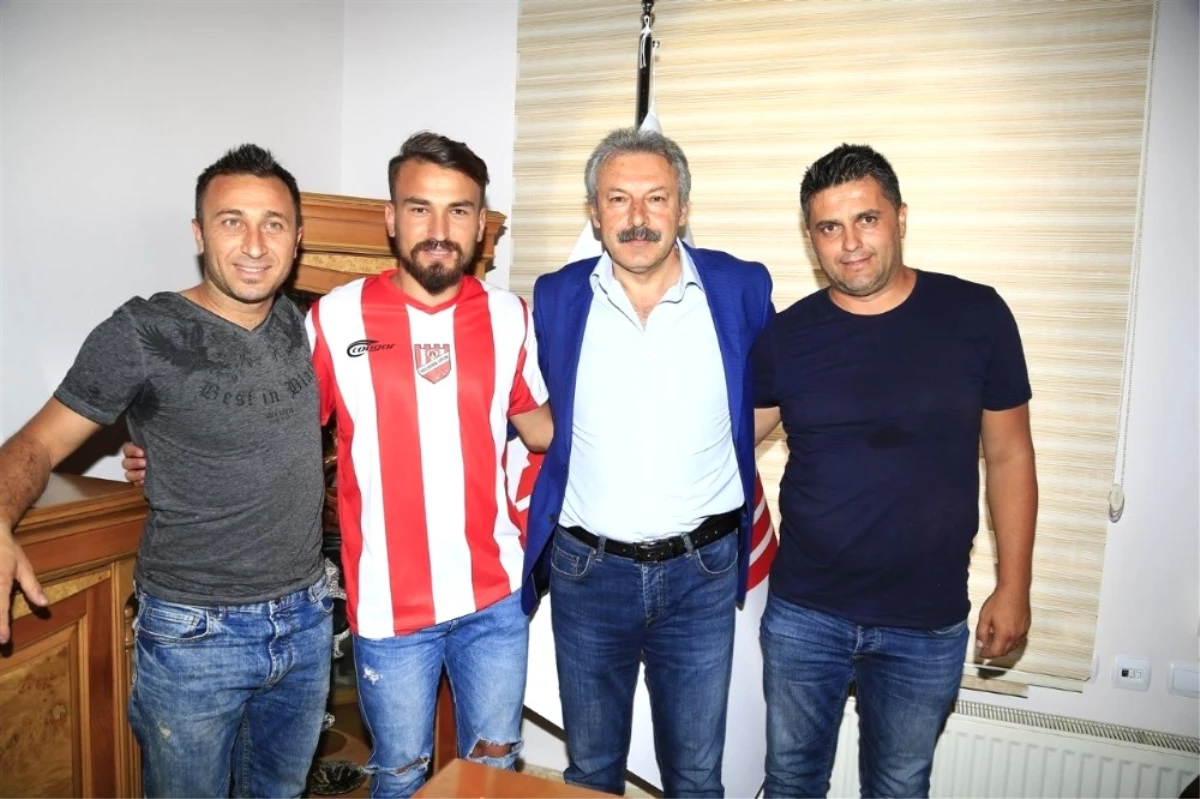 Nevşehir Belediyespor\'da Transferler Devam Ediyor