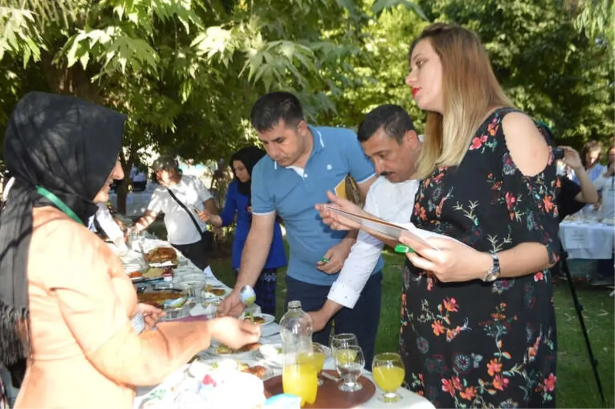 Nusaybinli Kadınlar Hünerlerini Sergiledi