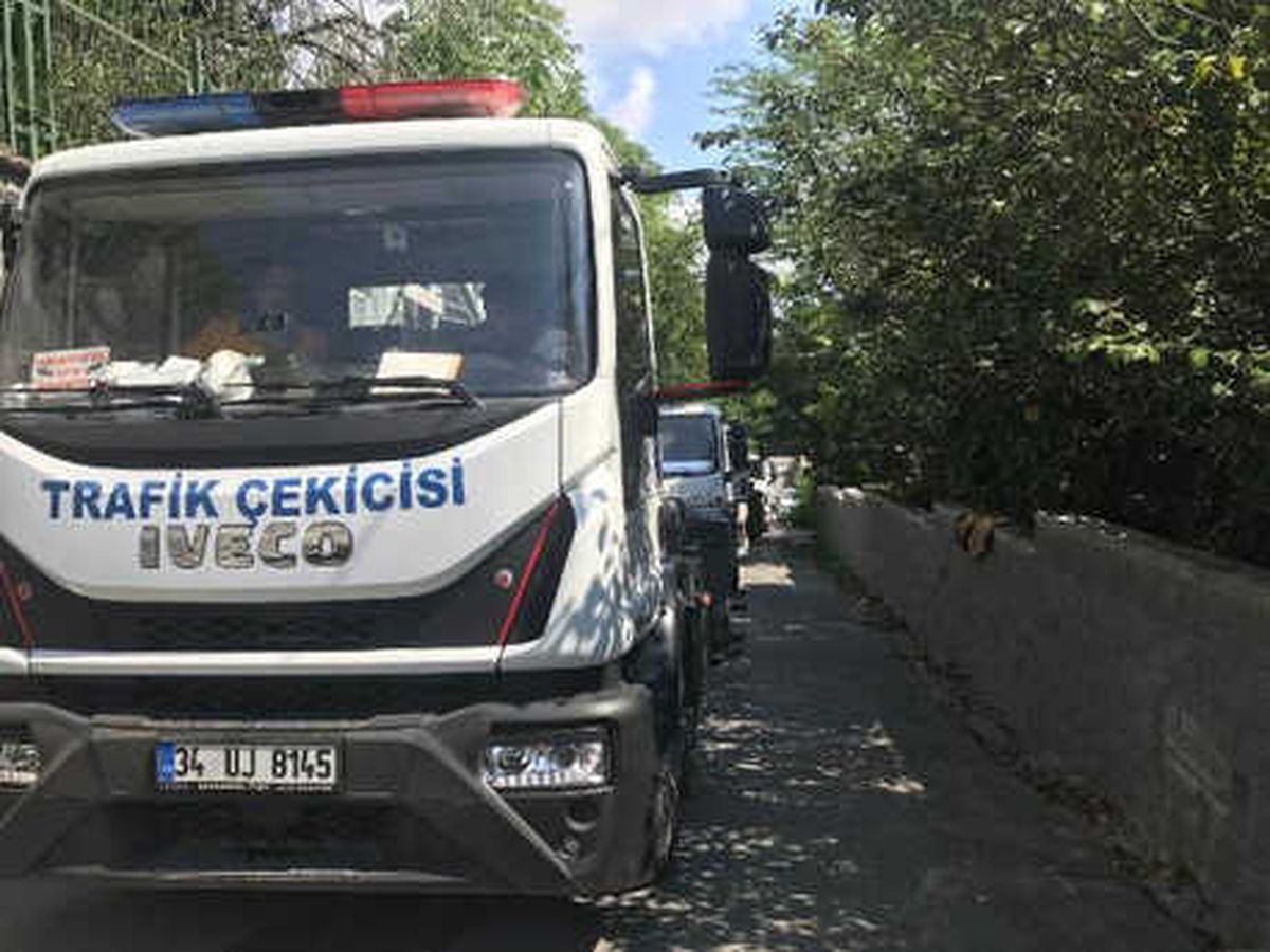 Adnan Oktar\'ın Evindeki 16 Araca El Konuldu