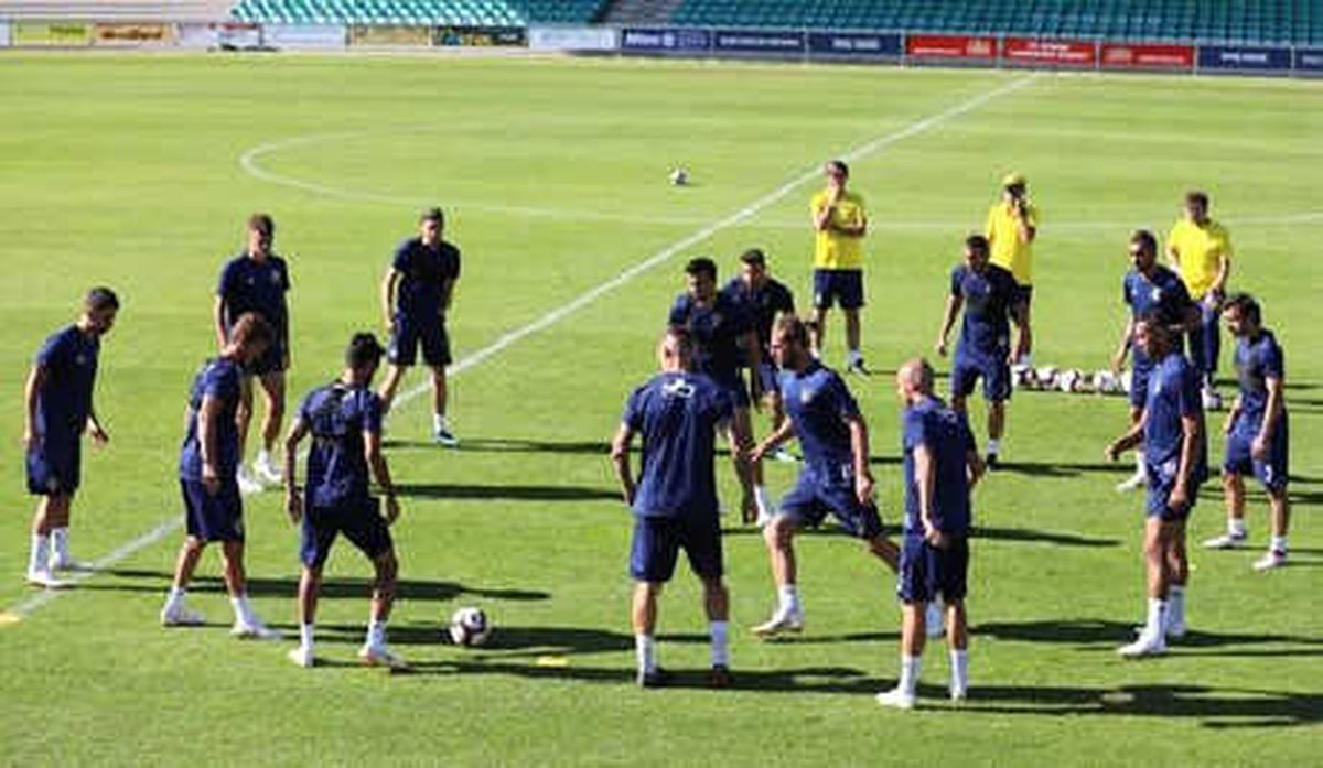 Fenerbahçe Günü Çift Antrenmanla Tamamladı