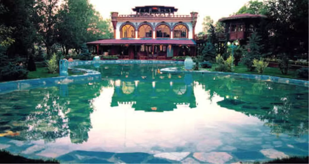 İşte Adnan Oktar\'ın El Konulan Mal Varlıkları: Çiftlik, Lüks Arabalar, Malikaneler