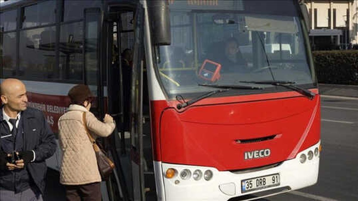 İzmir\'de Ulaşıma Yüzde 5 Zam