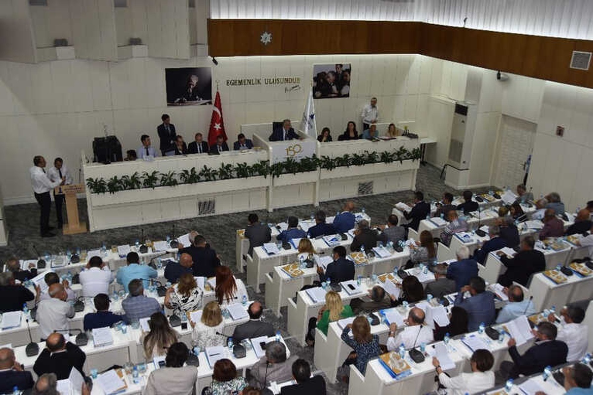 İzmir Ulaşımında Yeni Tarifeler Belli Oldu