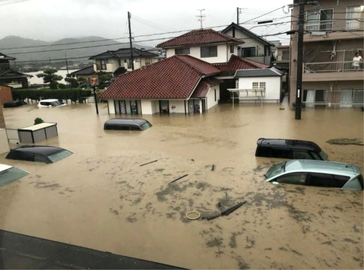 Japonya\'daki Sel Felaketinde Ölü Sayısı 179\'a Yükseldi
