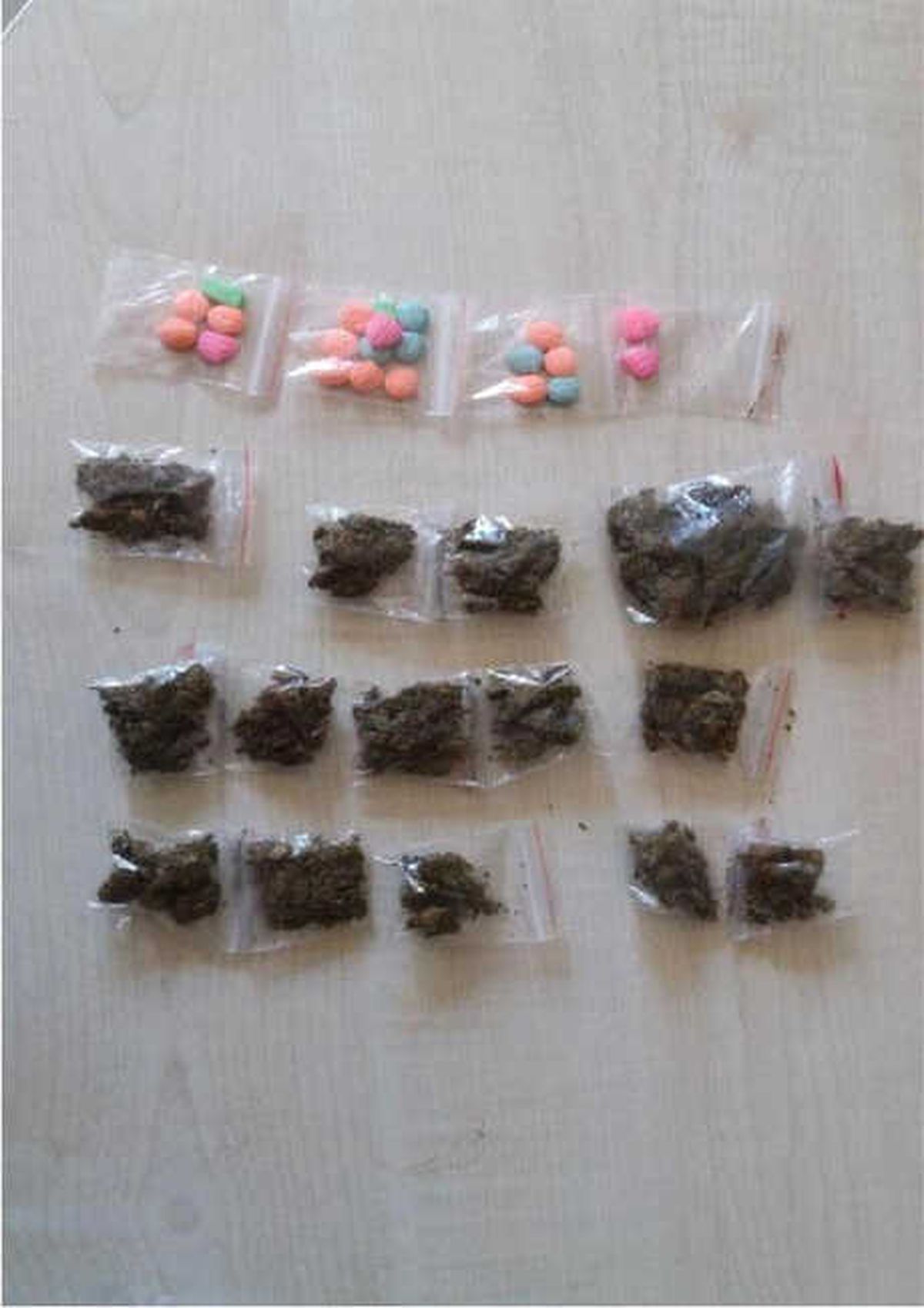 Karşıyaka\'da Uyuşturucu Ticaretine 2 Tutuklama