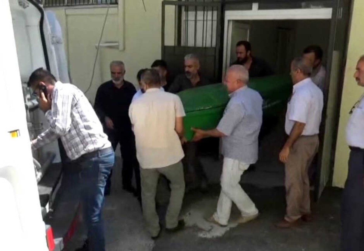 Lastik Değiştirirken Otomobil Çarptı: 1 Ölü, 7 Yaralı