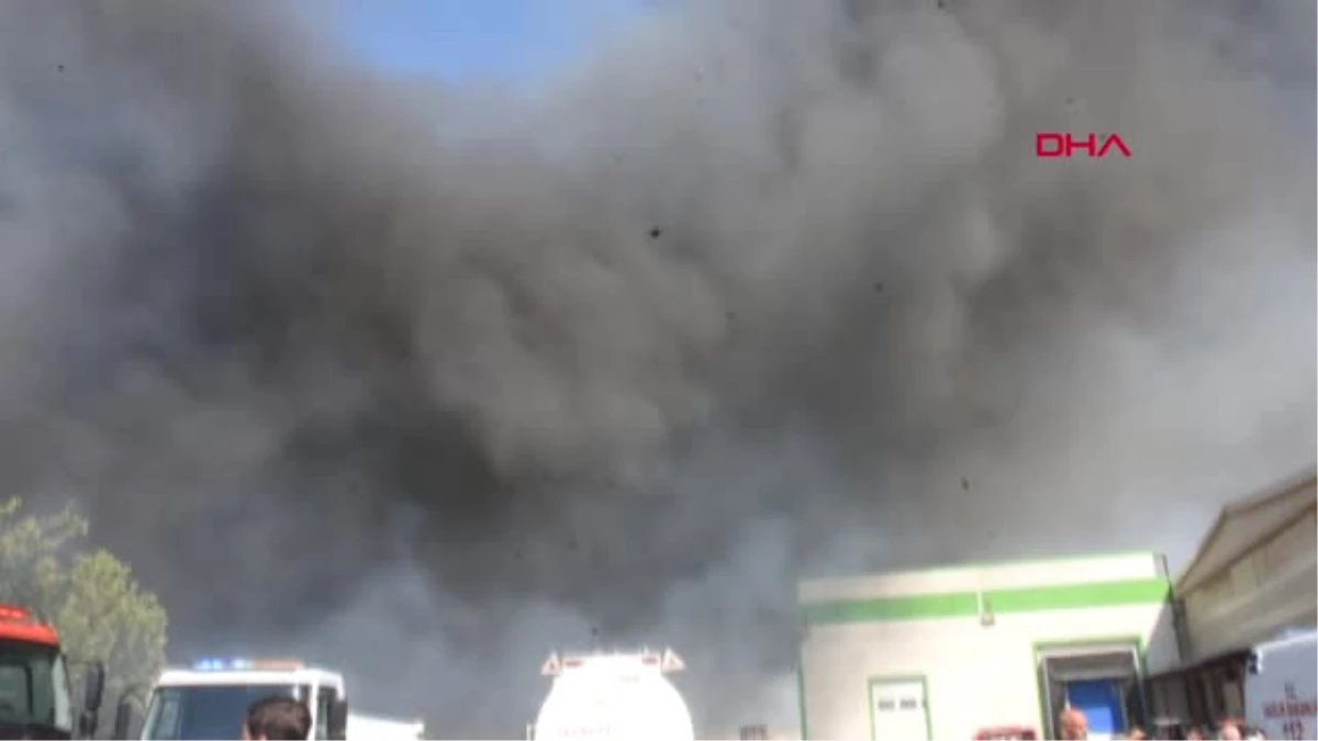 Malatya\'da Dondurma Fabrikasında Yangın