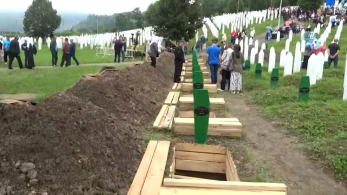 Srebrenitsa Soykırımı 23. Yılında Anıldı- 35 Soykırım Kurbanı Daha Defnedildi