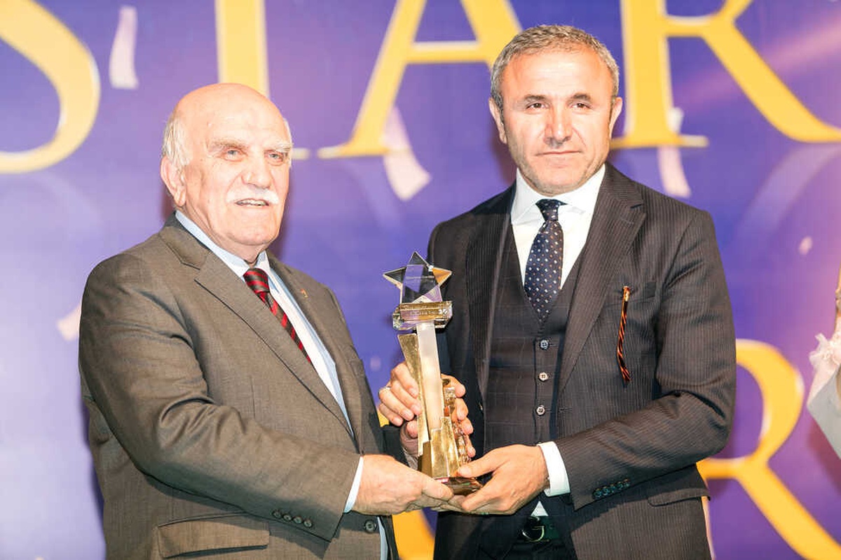 Yılın \'En İyi Hazır Giyim Markası\' Giovane Gentile\'