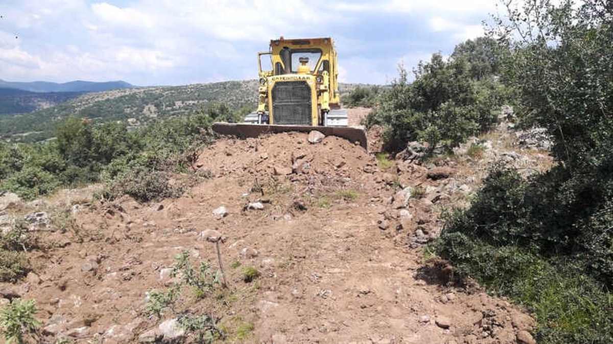 Yunusemre\'den Pelitalan\'a 10 Kilometrelik Yol