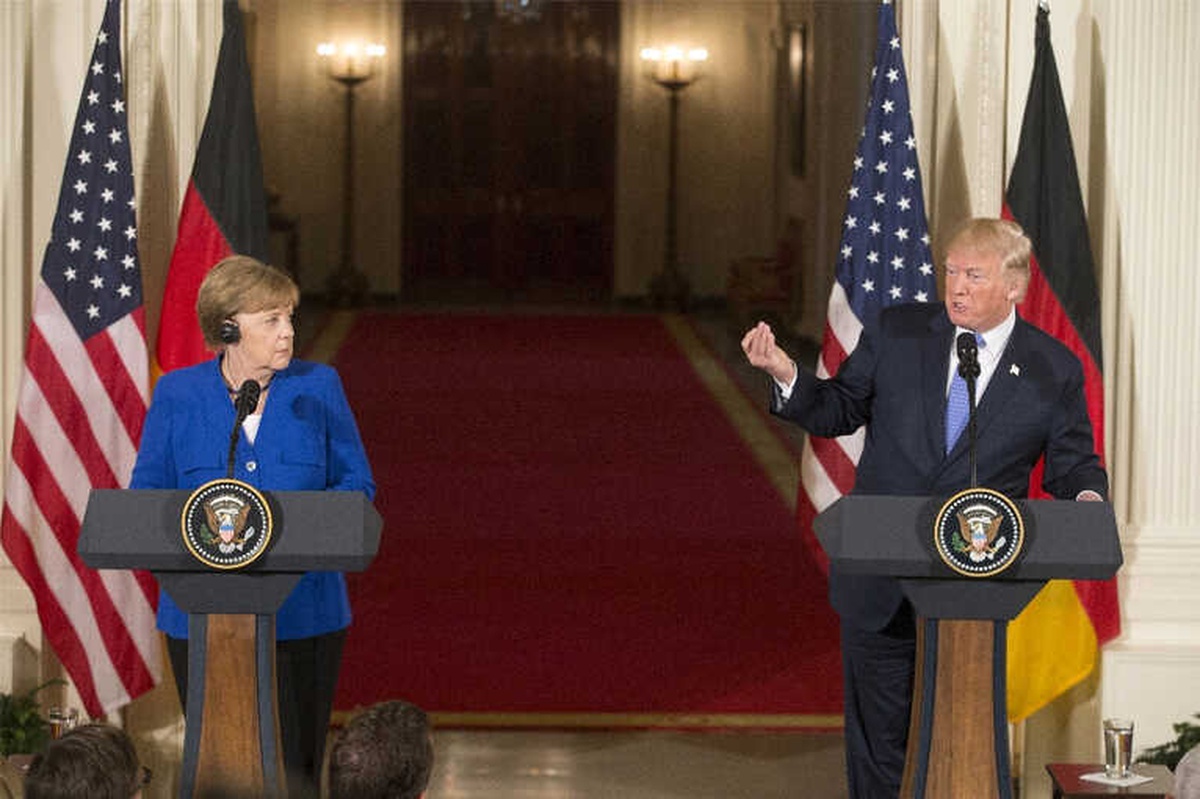 Zirve Öncesi Trump\'la Merkel Arasında Söz Savaşı