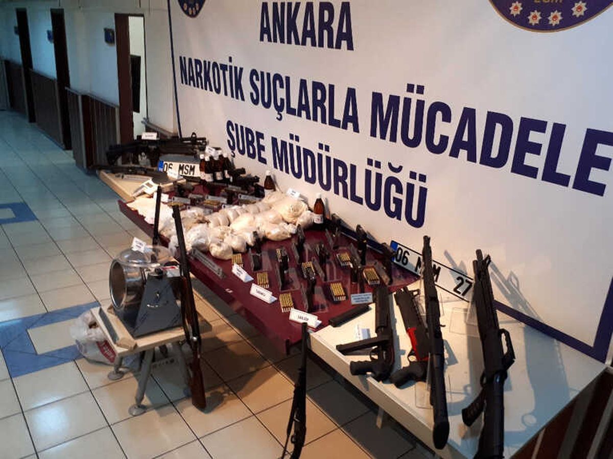 4 İlde Uyuşturucu Tacirlerine Operasyon: 79 Gözaltı