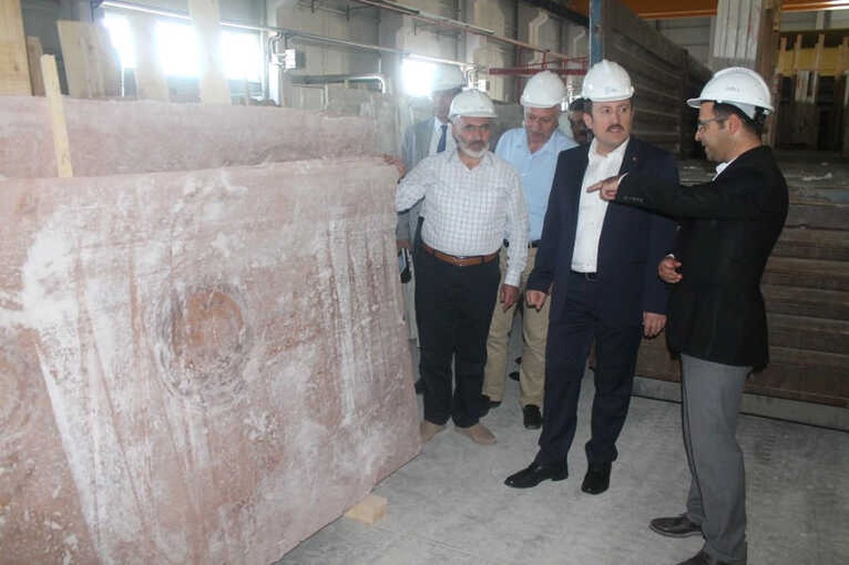 Bayburt\'tan 11 Ülkeye Doğaltaş İhracatı