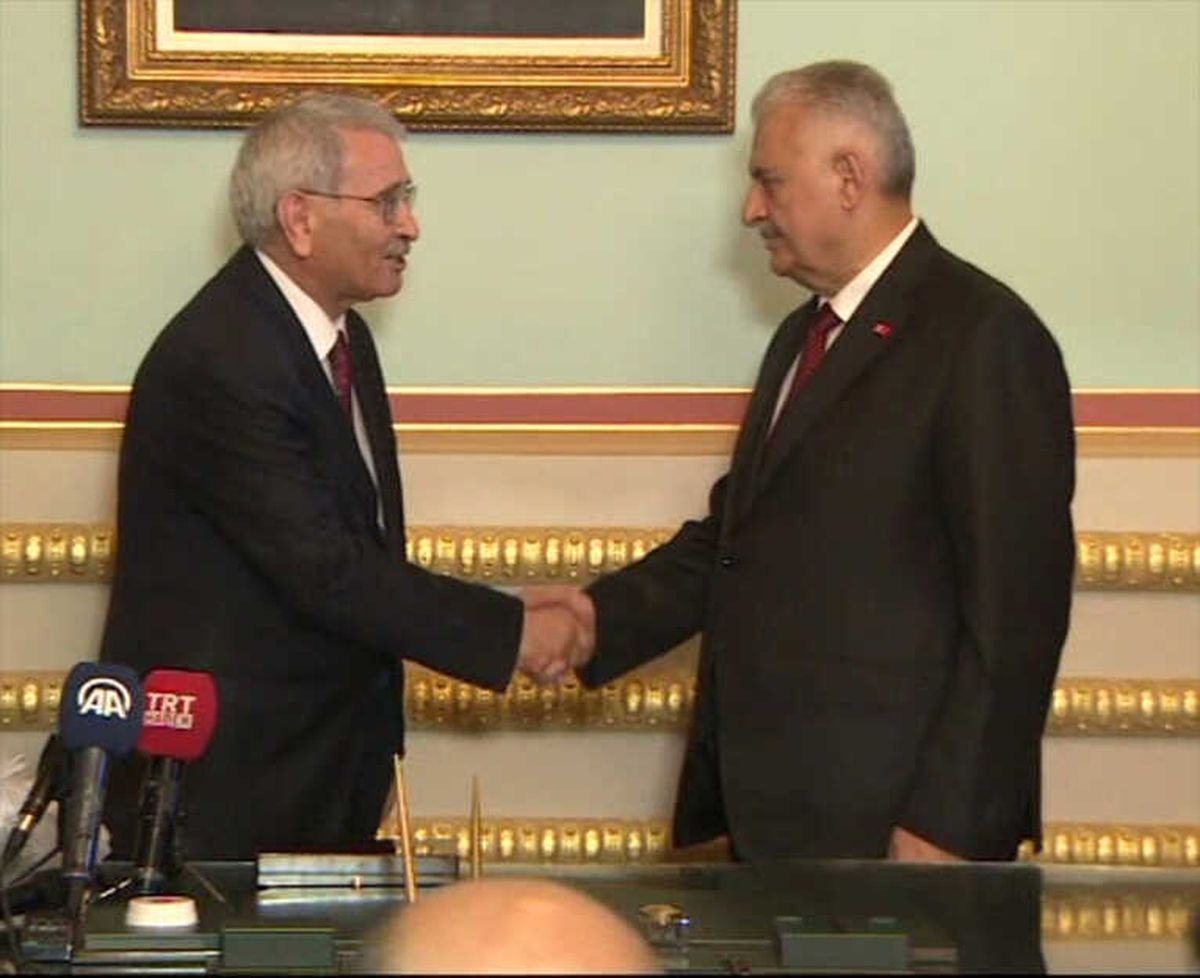 Binali Yıldırım Görevini Devraldı