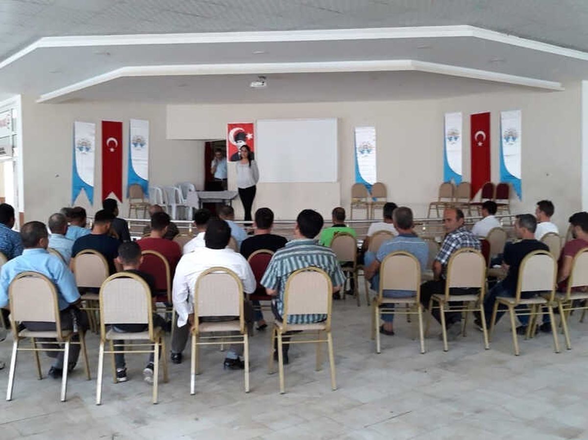 Dinar\'da Hükümlülere Travma ve Travmayla Başa Çıkma Semineri Verildi