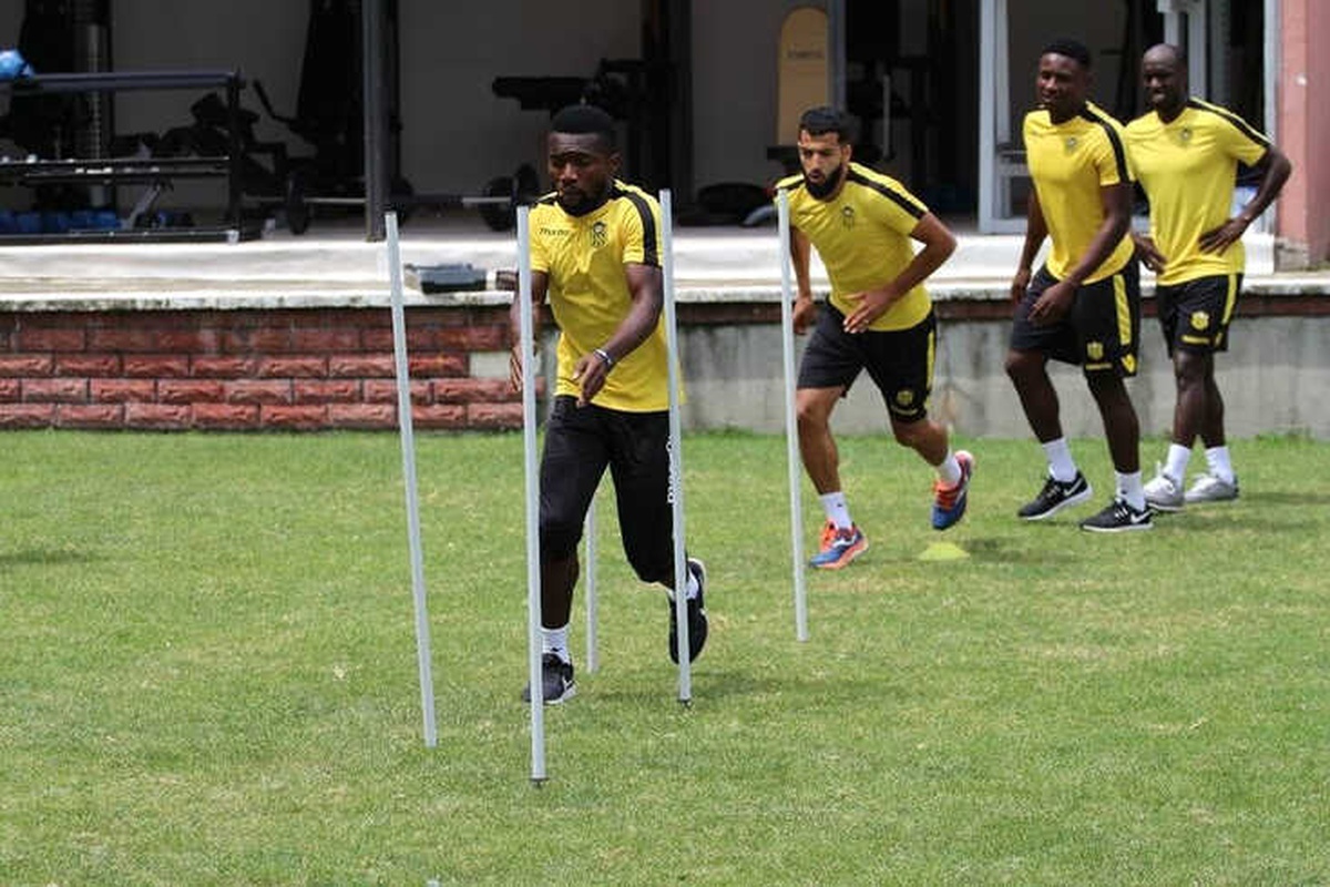 E. Yeni Malatyaspor\'da Kamp Çalışmaları Sürüyor