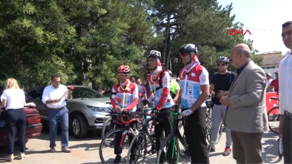 Eskişehir Konya\'dan 15 Temmuz İçin Yola Çıkan Bisikletli Öğretmenler Eskişehir\'de
