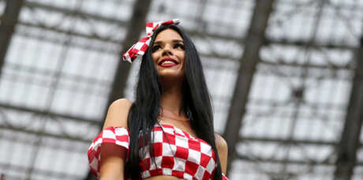 FIFA\'dan Televizyonlara Güzel Kadın Uyarısı