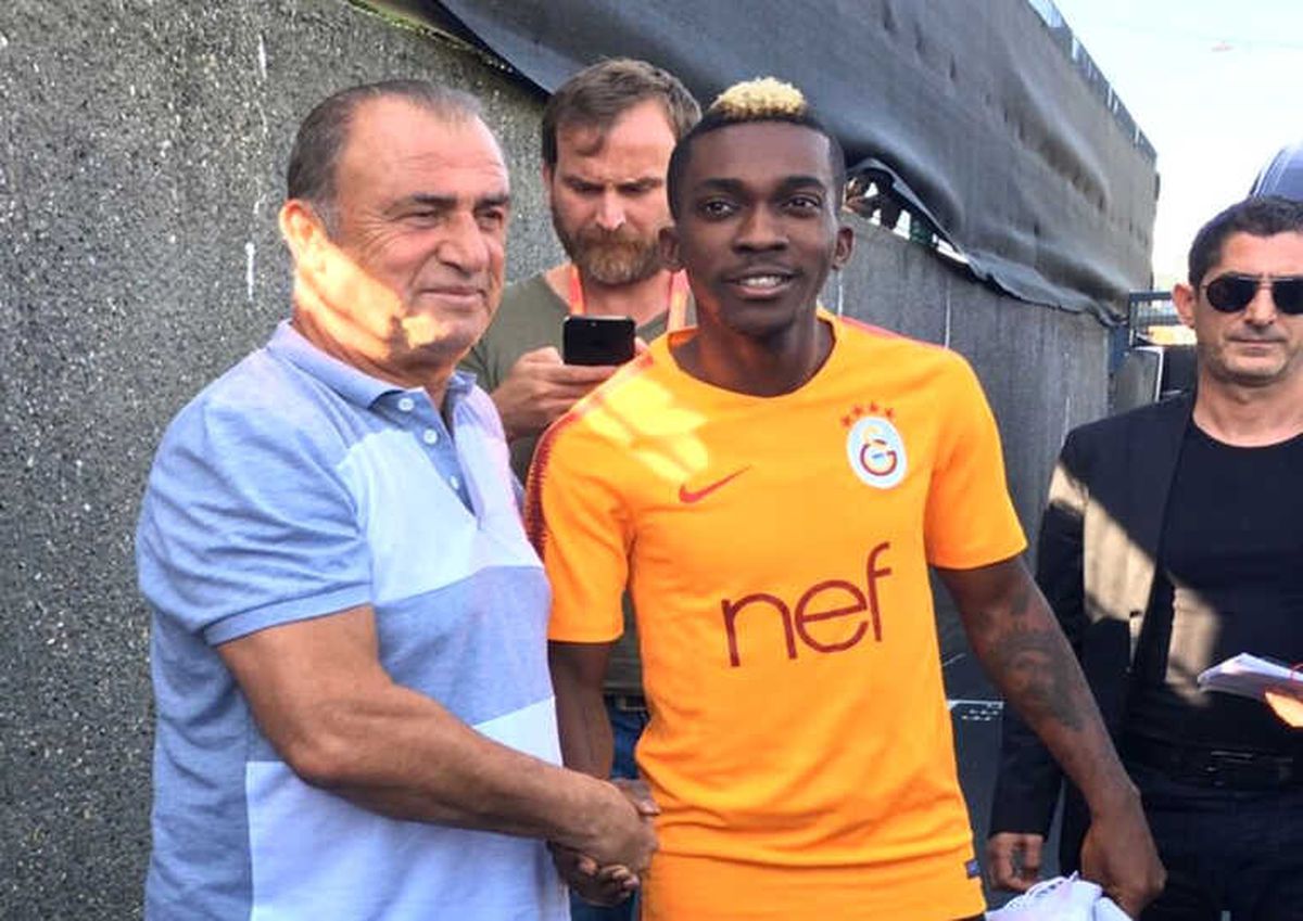 Galatasaray Onyekuru\'yu Kap\'a Bildirdi