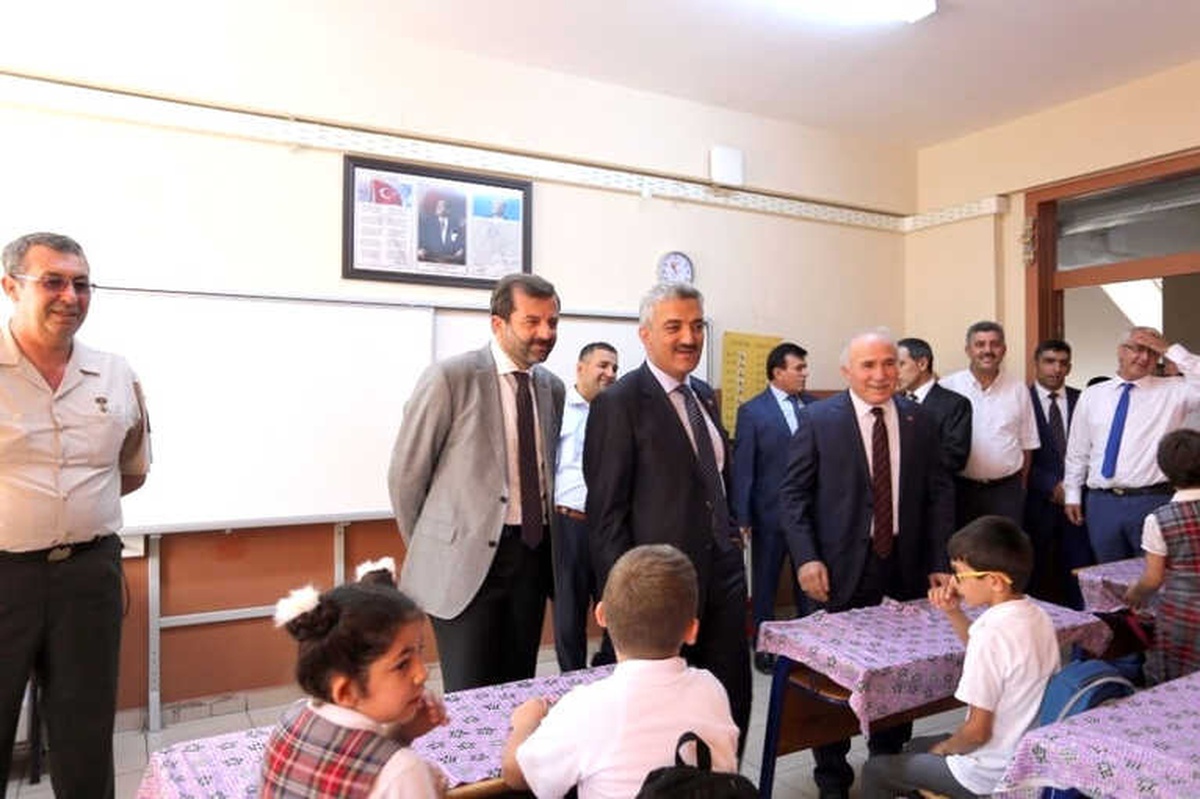 Gürsu Yeni Okullarına Kavuşuyor