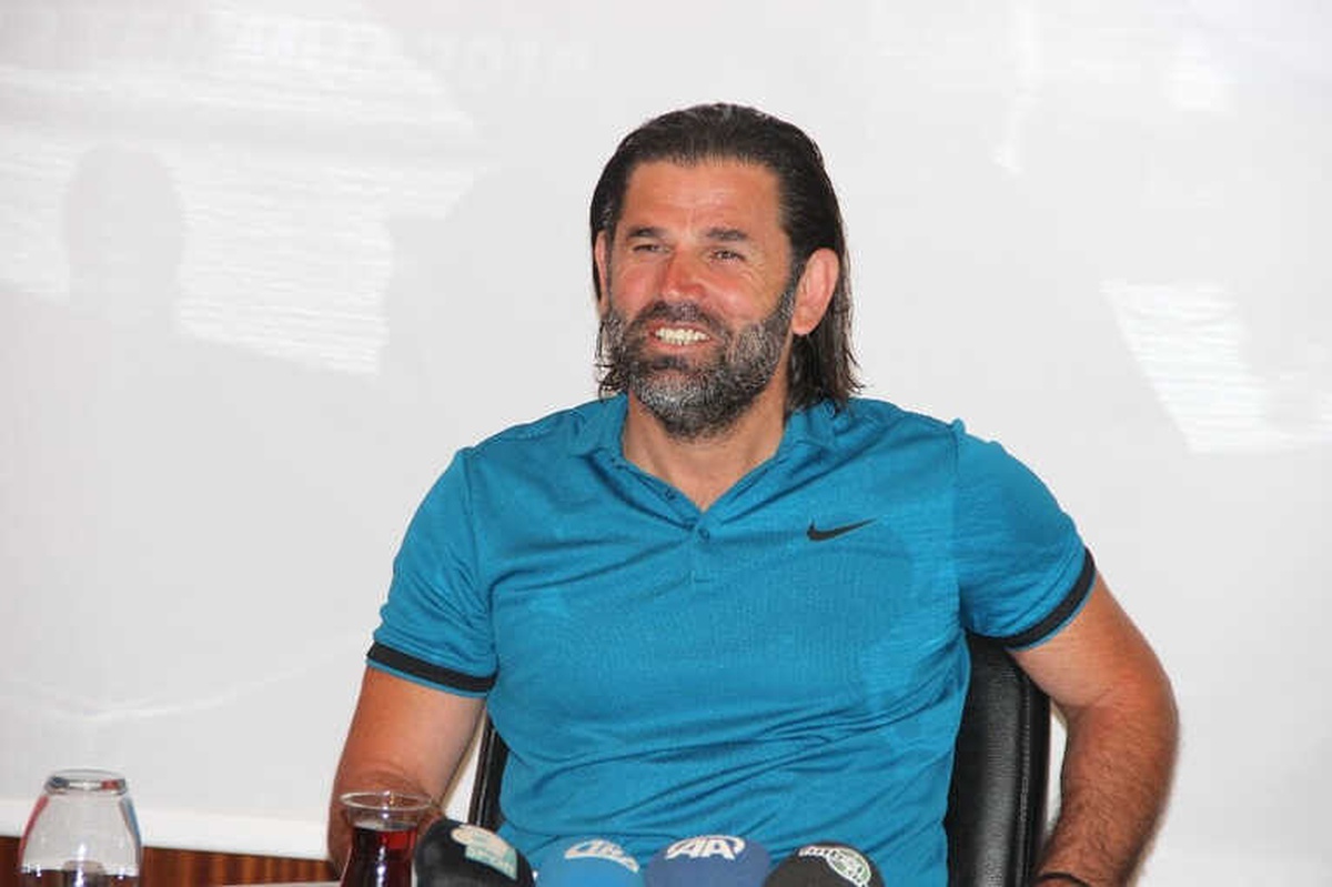 İbrahim Üzülmez: "Transfer Anlamında Şu An Süper Lig\'de En Zayıf Takımlardan Birisiyiz"