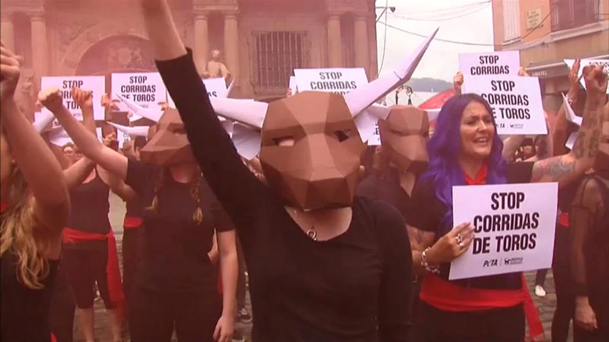 İspanya\'da Boğa Güreşi Protestosu