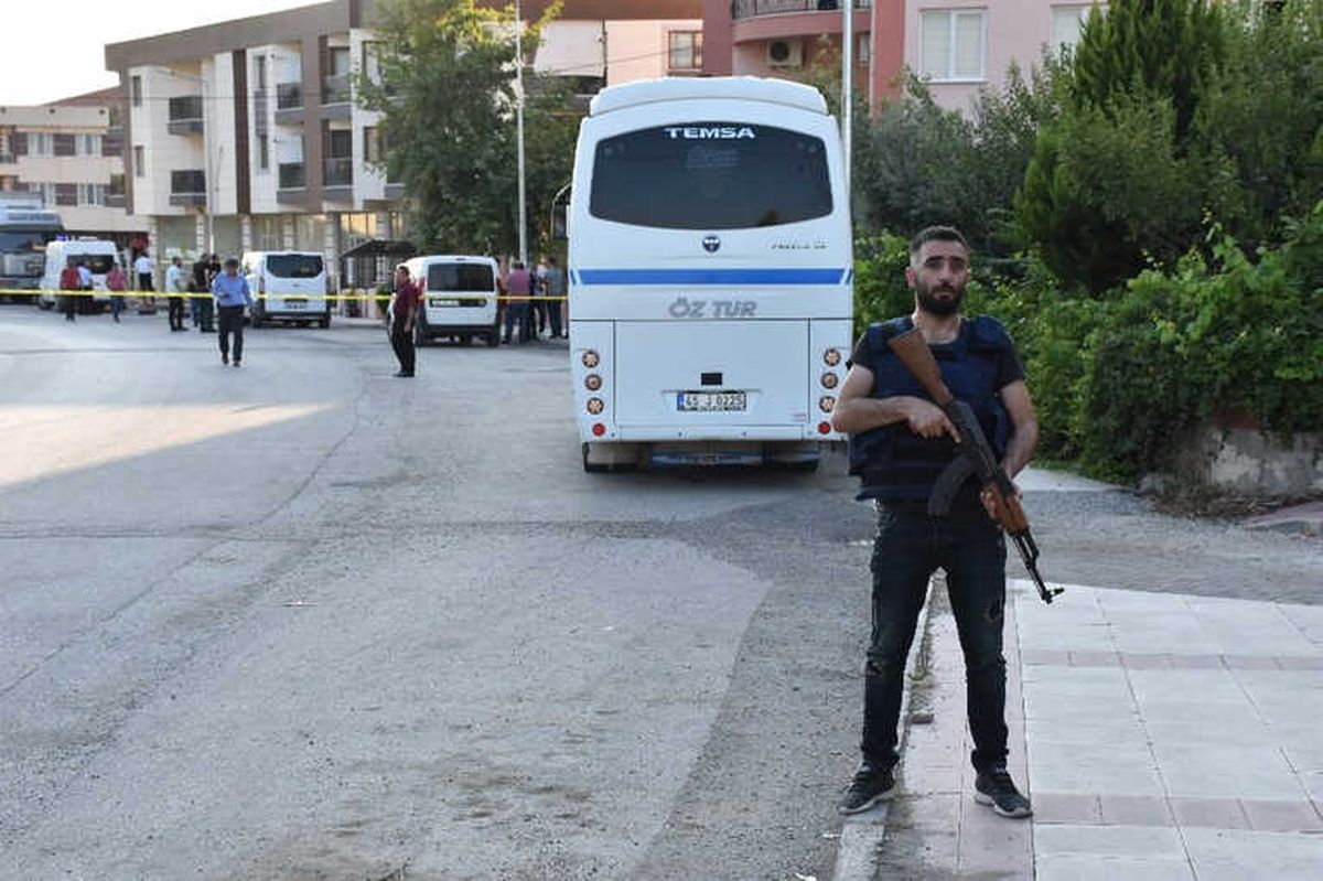 Manisa\'da Narkotik Operasyonunda Silahlı Çatışma: 1 Ölü