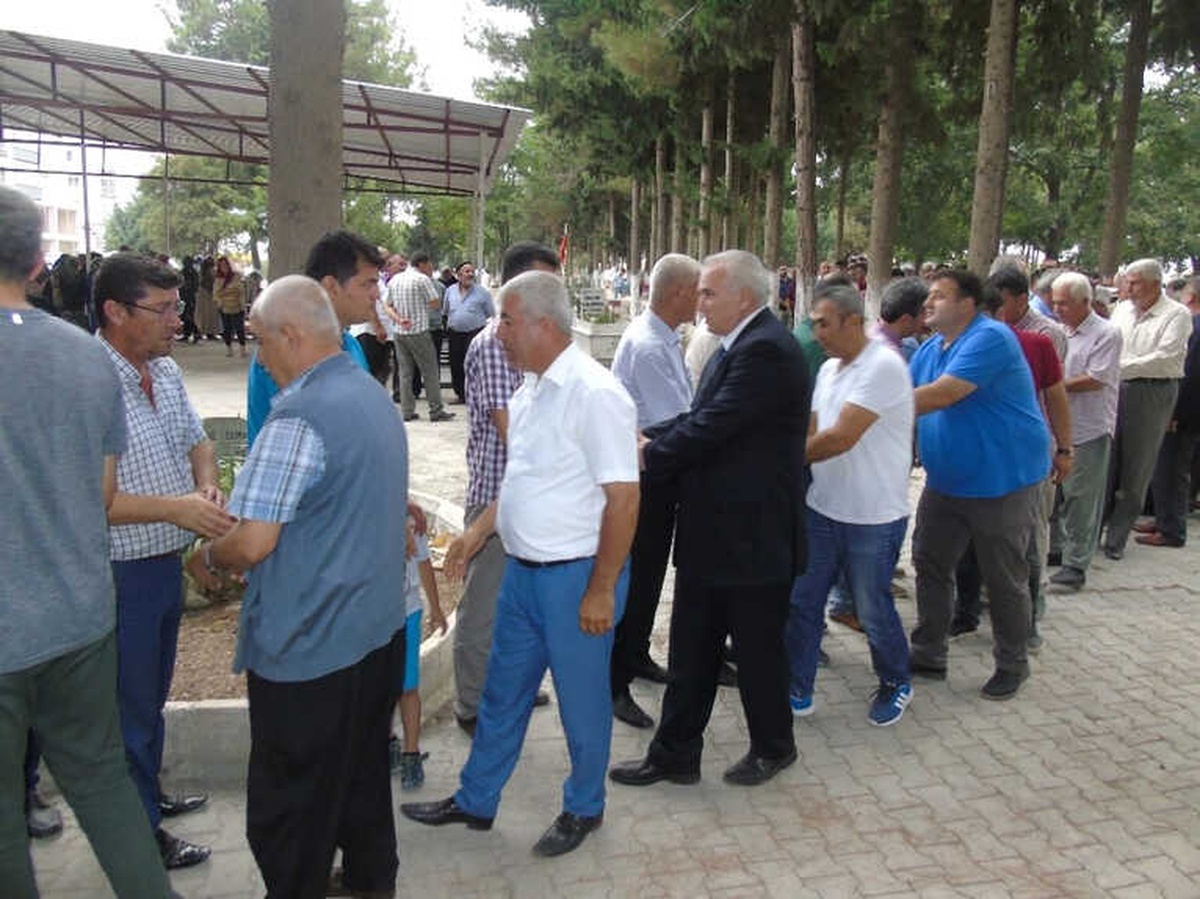 MHP\'den Fettohlıoğlu Ailesine Taziye Ziyareti