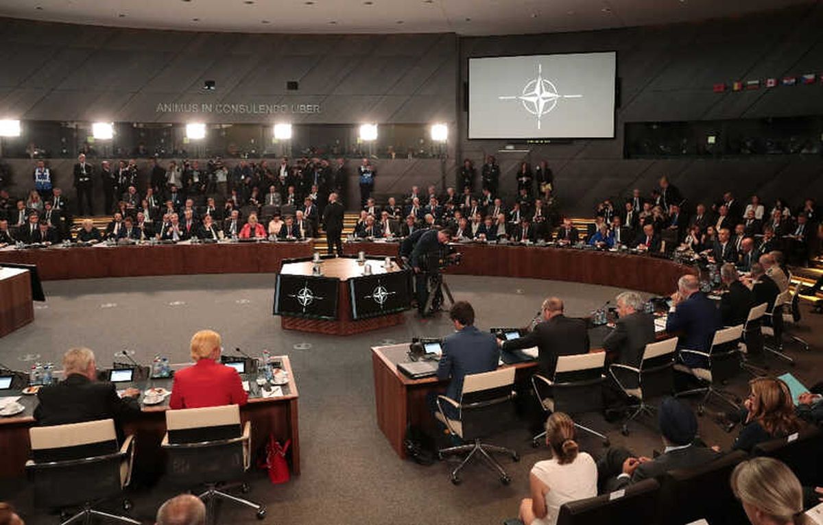 NATO Zirvesi\'nde Kriz
