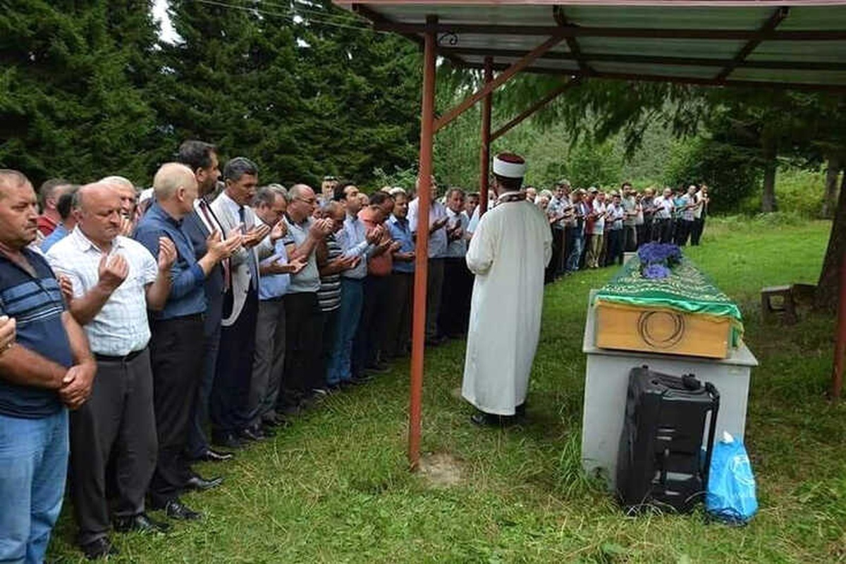 Ordu\'da Denizde Boğulan Çocuklar Toprağa Verildi