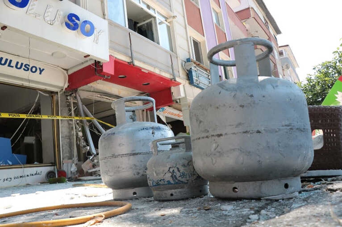 Patlama Bölgesinden Çok Sayıda Tüp Çıkarıldı