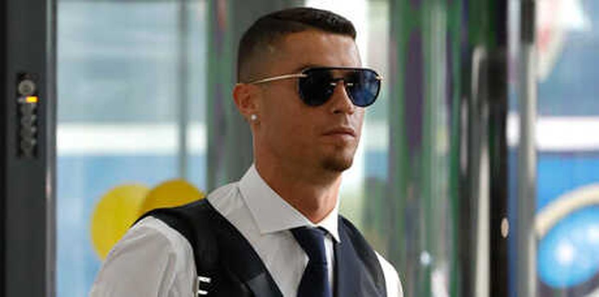 Ronaldo\'ya Tarihi İmza Töreni! İşte Program...
