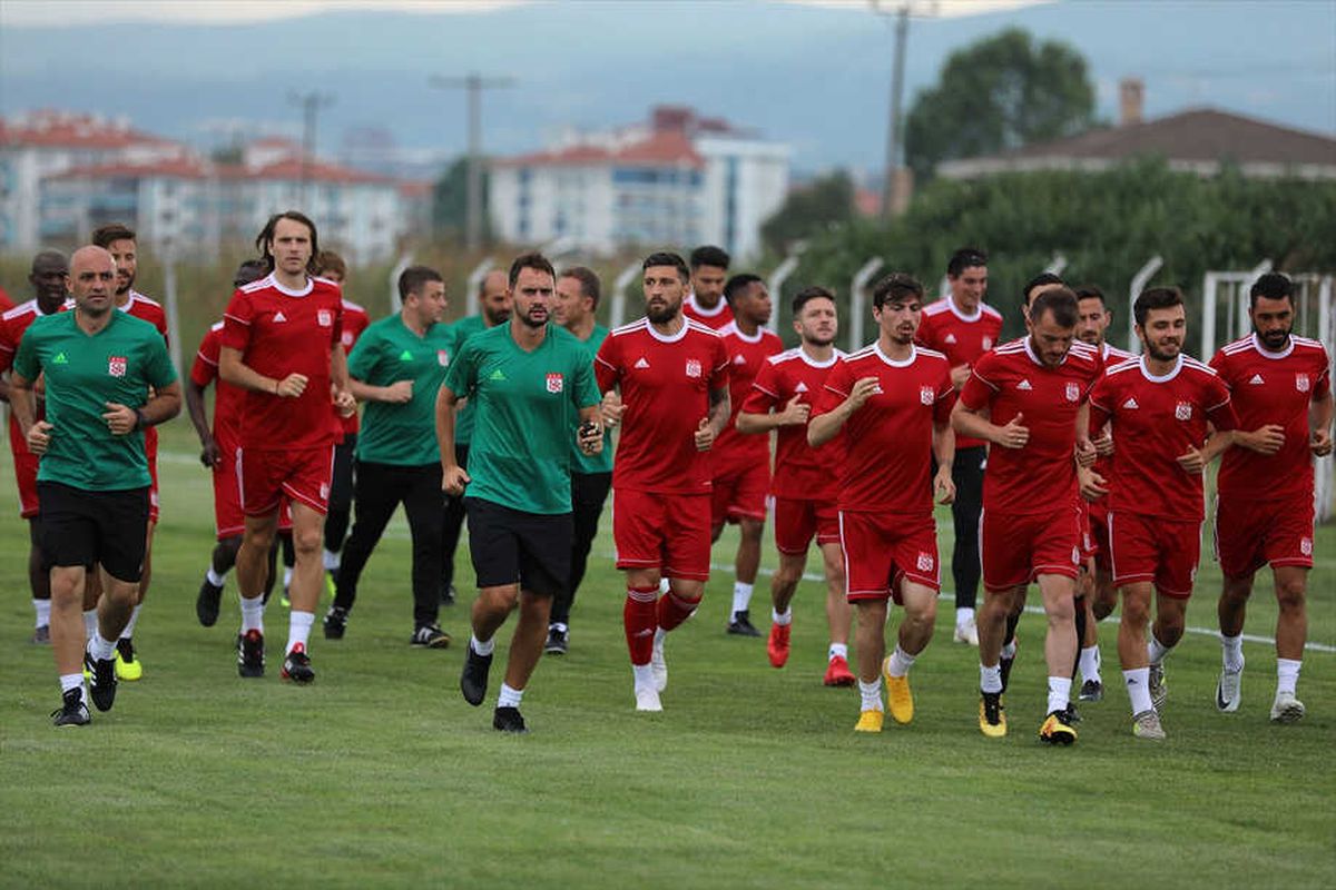 Sivasspor\'un 2. Etap Kampı Başladı