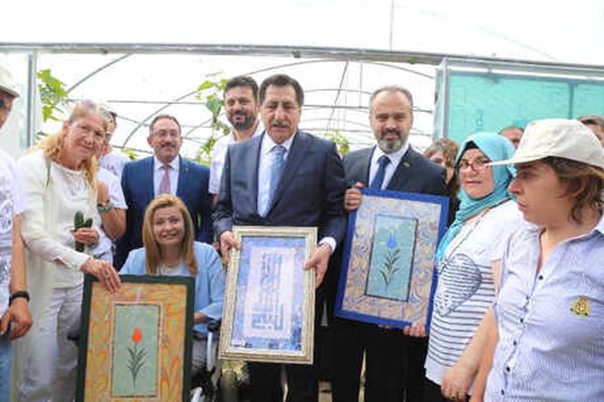 Tarımla Engelleri Aşıyoruz\' Projesinin İlk Ürününe Anlamlı Tören