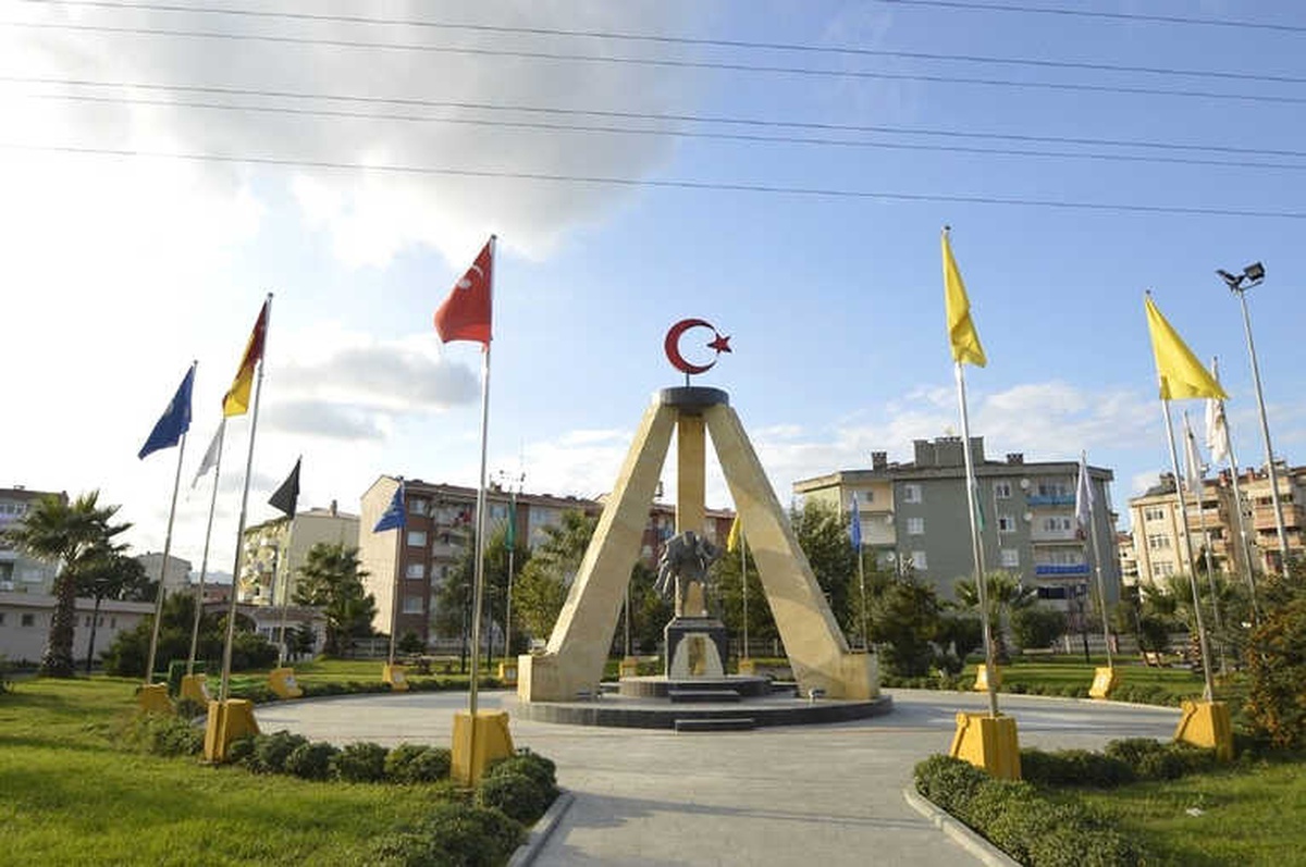 Tekkeköy\'de Şehitlerin İsimleri Yaşatılıyor