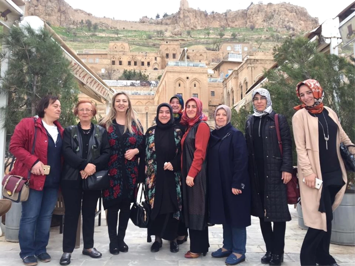 Türkiye\'deki 7 Bölgenin Kadın Liderleri, Akdeniz Bölgesi Sorunlarını Isparta\'da Masa Yatıracak