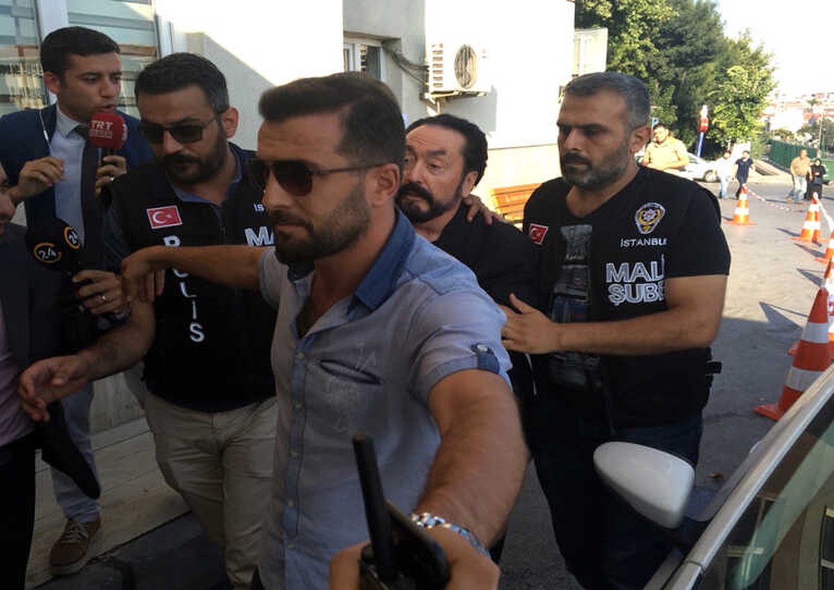 Vatandaşlardan Adnan Oktar\'a Tepki