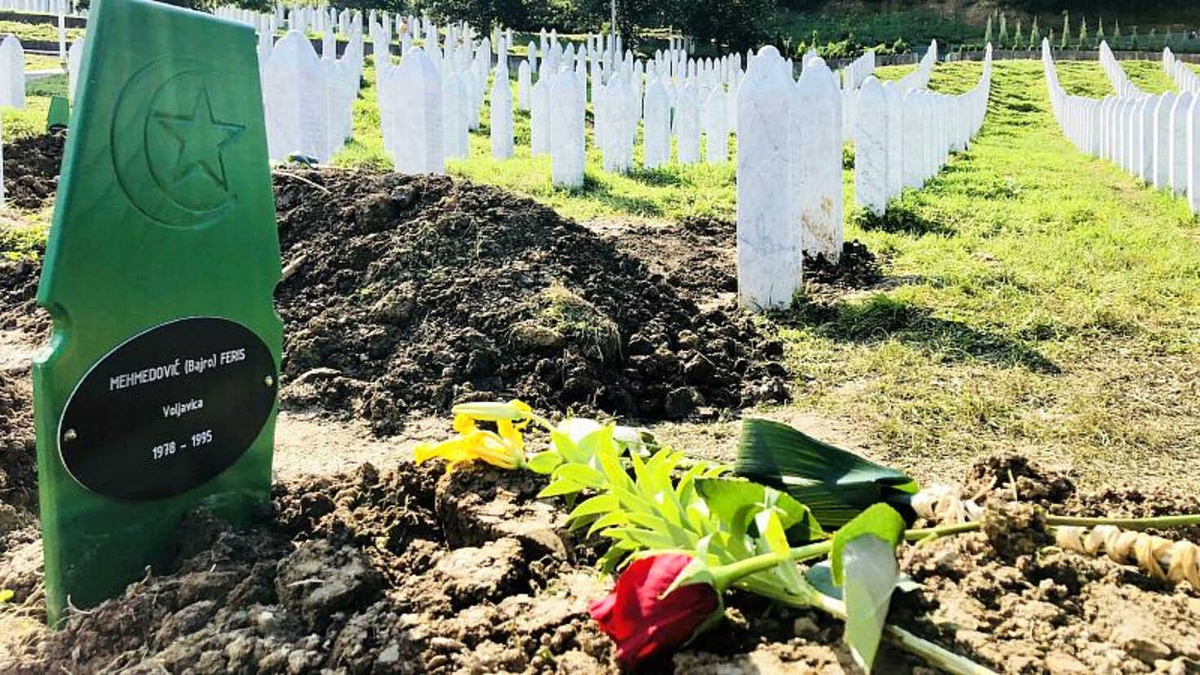 Video: Soykırım Mağduru Boşnak Öğrenciden Örnek Srebrenitsa Projesi