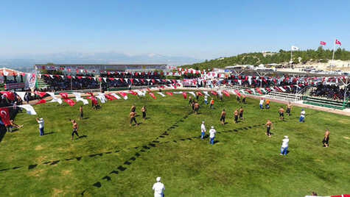 657. Tarihi Kırkpınar Yağlı Güreşleri Başladı