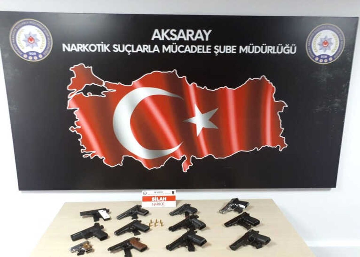 Aksaray\'da Kaçak Silah Operasyonu: 3 Gözaltı
