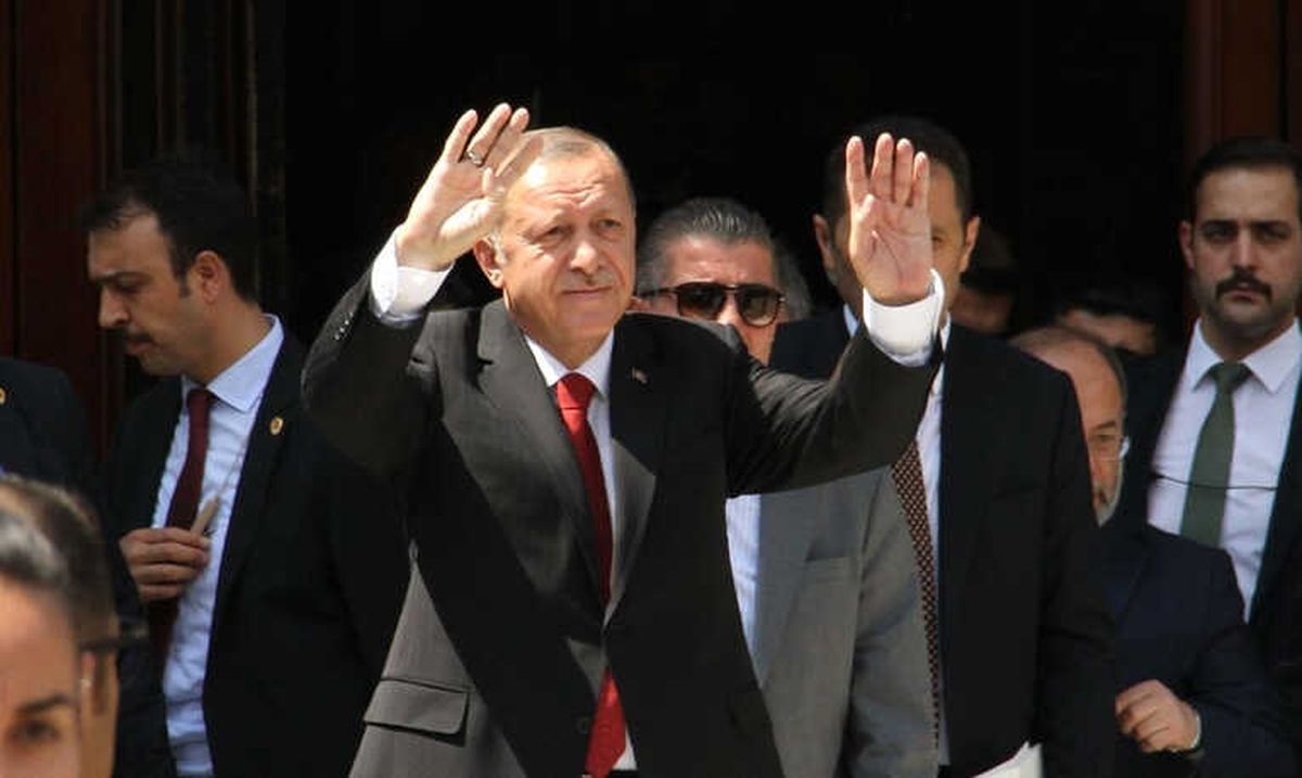 Cumhurbaşkanı Erdoğan: "İçeride ve Dışarıda Sinsi Rakiplerimiz Var"