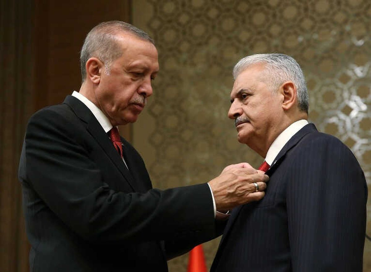 Cumhurbaşkanı Recep Tayyip Erdoğan Tarafından TBMM Başkanı Binali Yıldırım\'a Cumhurbaşkanlığı...
