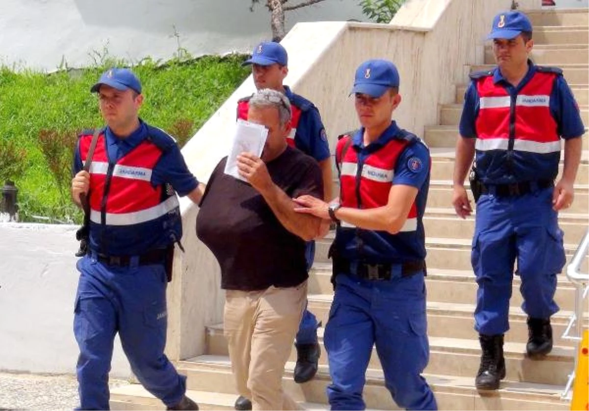 Eşinin İşlettiği Kafede Dehşet Saçan Koca Tutuklandı