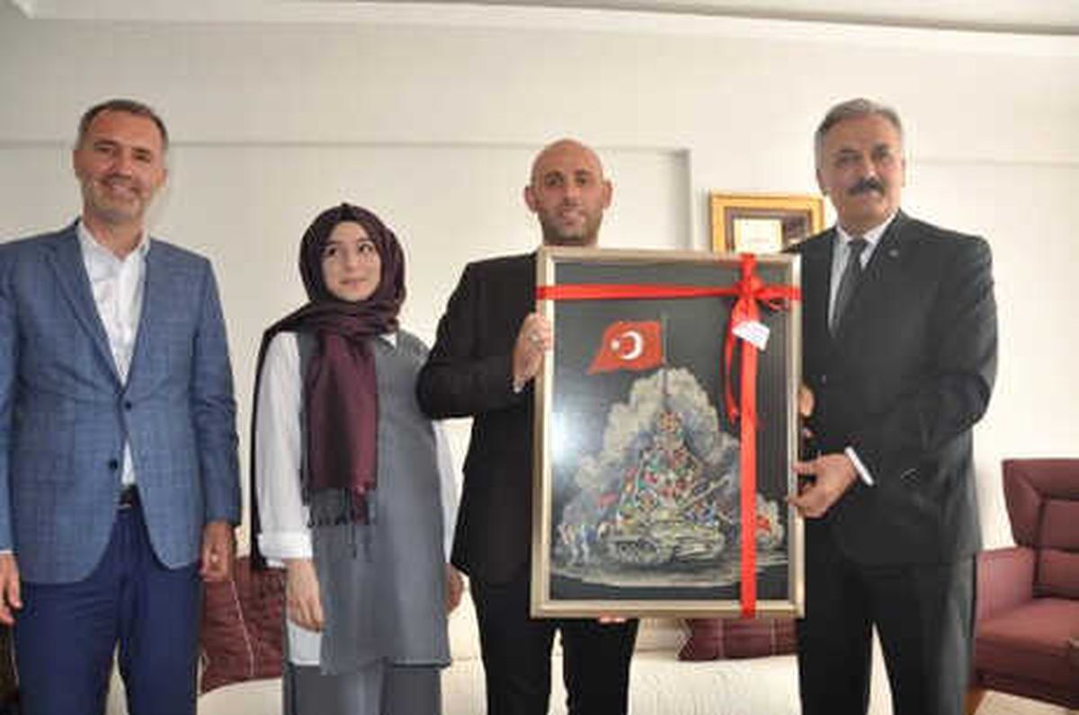 Gazi Eşi, \'O Köprüye Çıkmayan Biriyle Evlenmem\' Demiştim